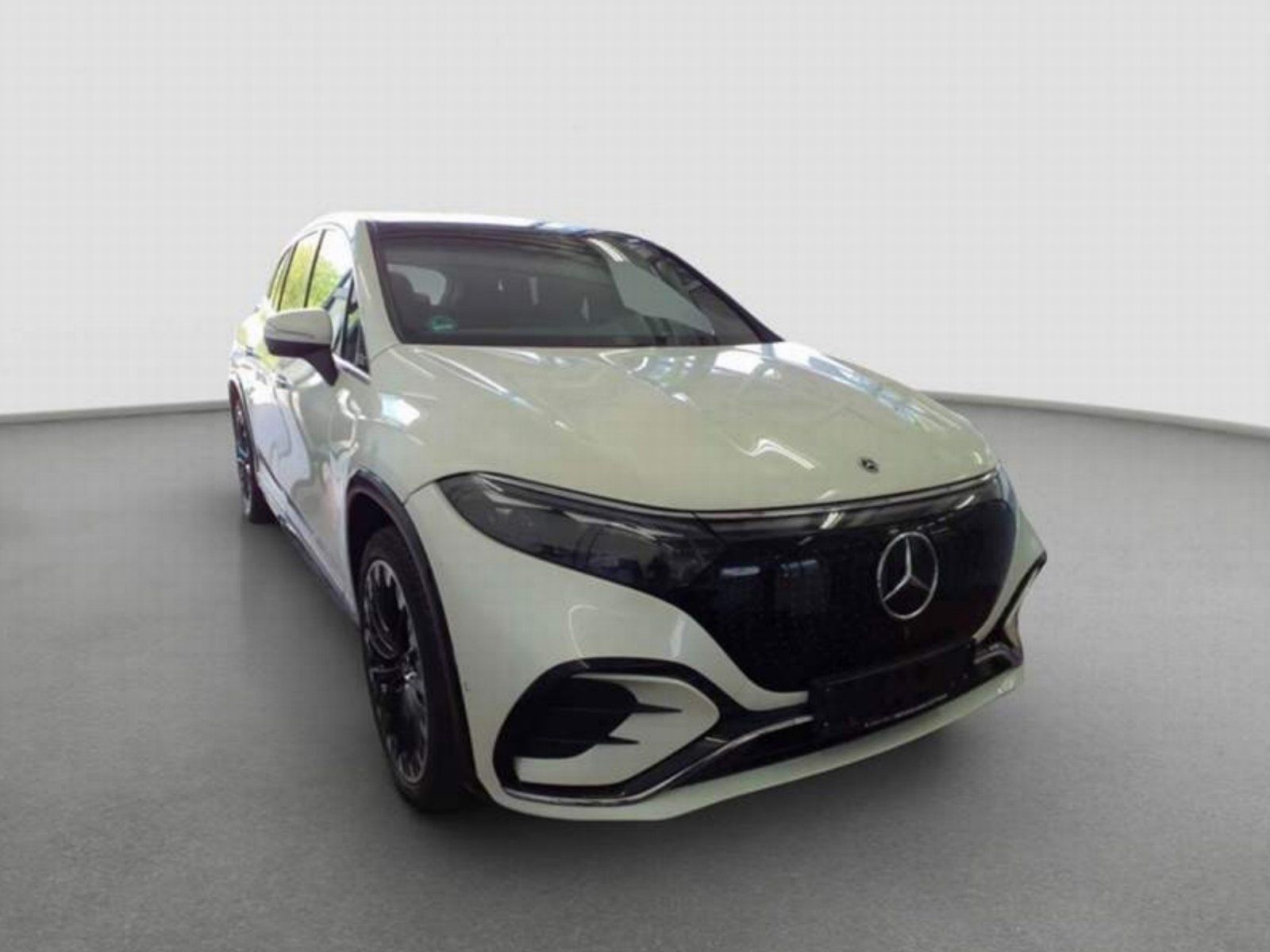 Fahrzeugabbildung Mercedes-Benz EQS 580 SUV AMG Prem+ Nappa Carbon Massage HYPER