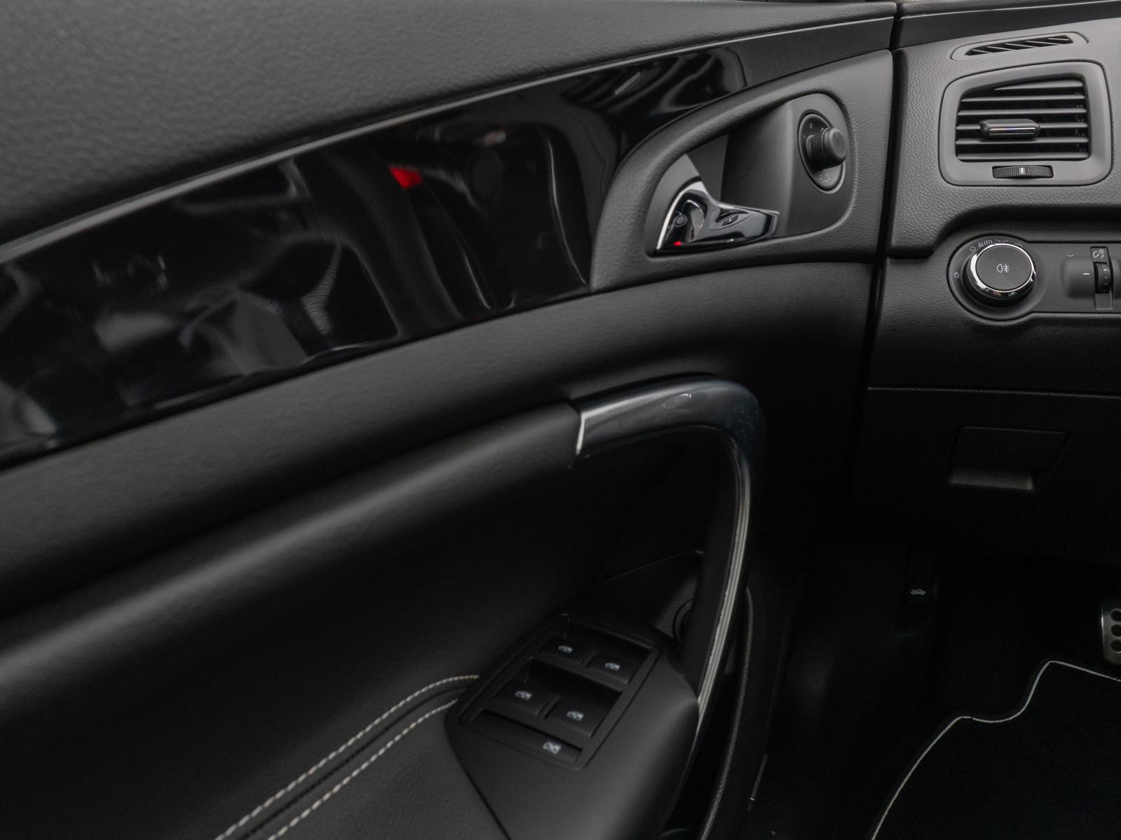 OPEL INSIGNIA OPC 2.8 V6 TURBO 325ch 4X4 - TOIT PANORAMIQUE - SIÈGES RECARO CUIR CHAUFFANTS - INFINITY - SUSPENSION FLEXRIDE