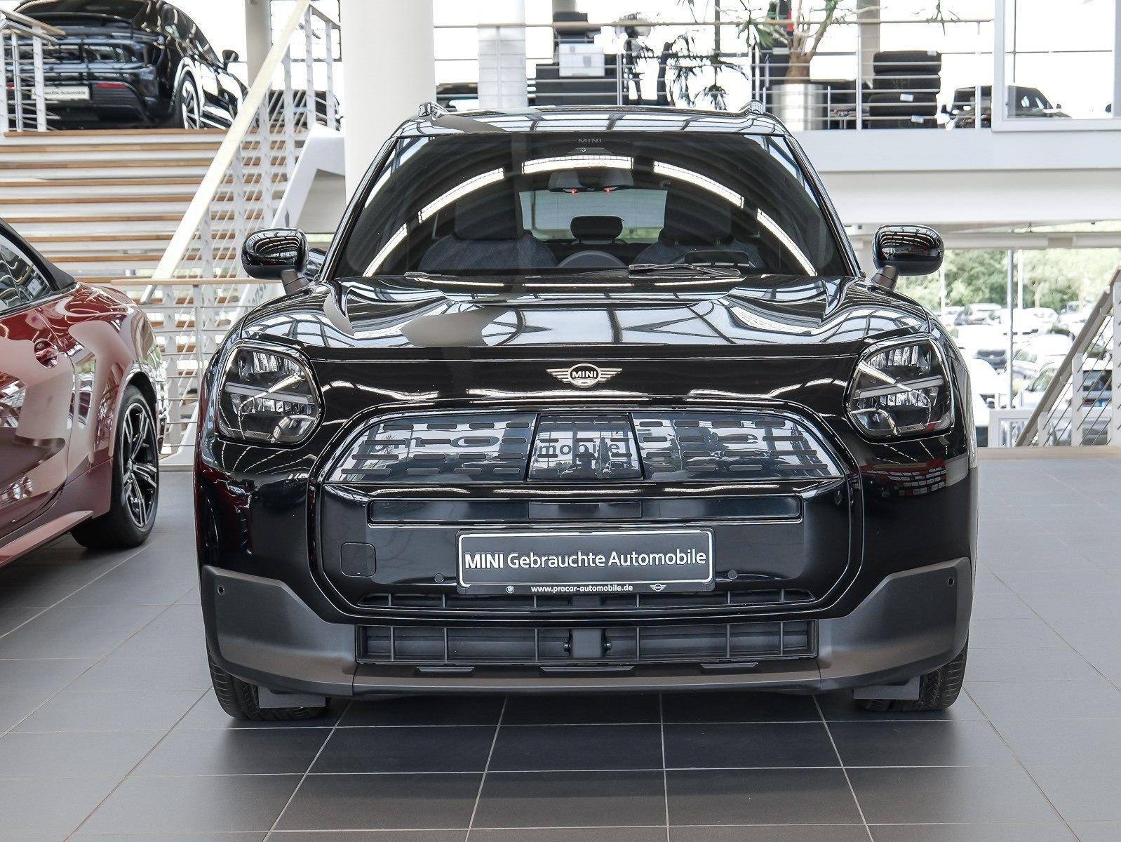 MINI Countryman E Essential SHZ PDC LED