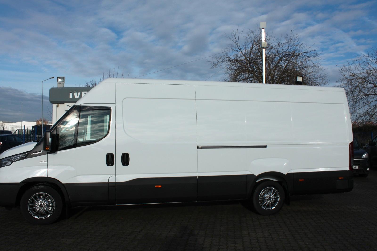 Iveco Daily 35S18HA8 V/P 2x Schiebetür