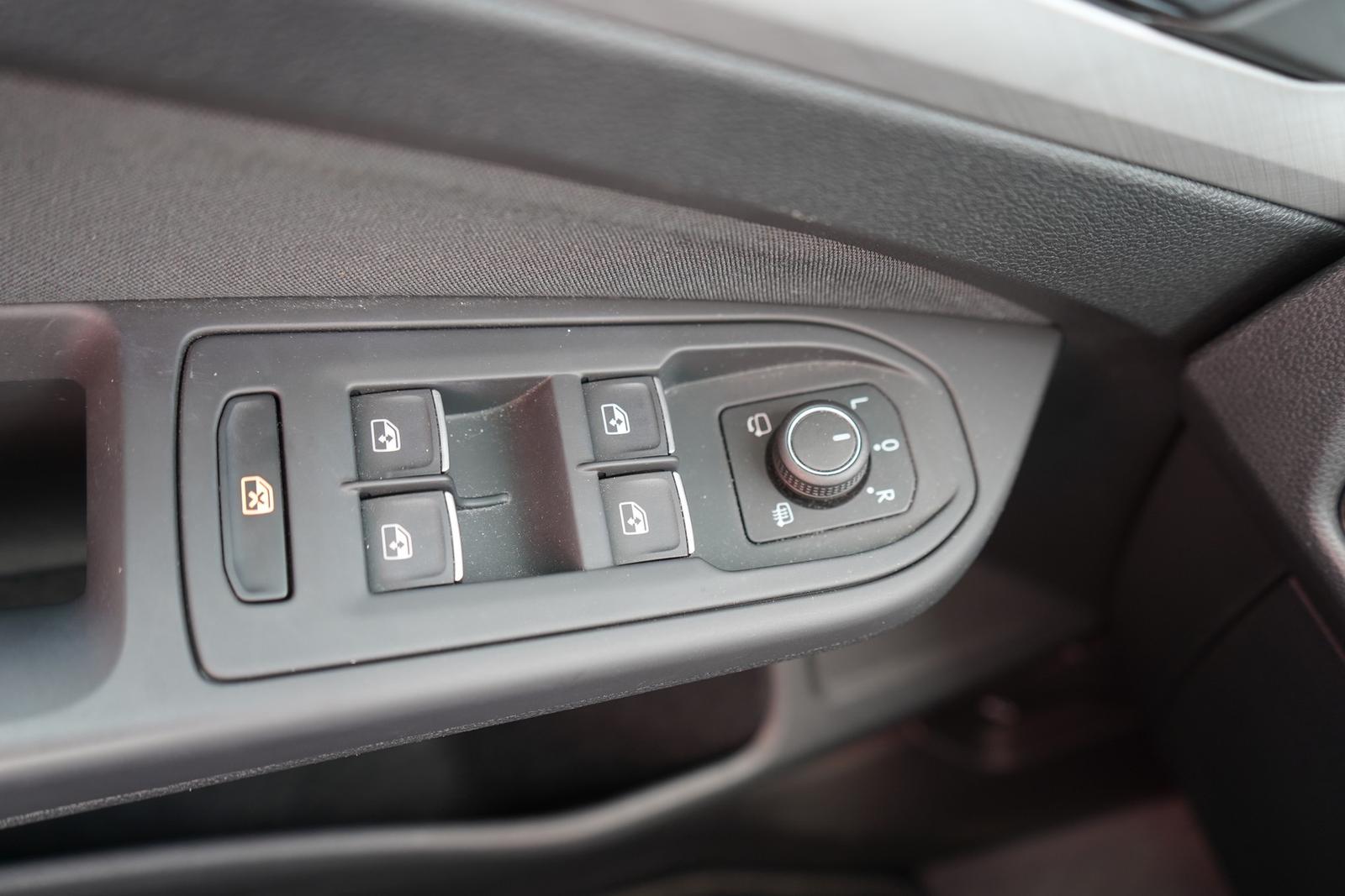 Volkswagen Golf VIII Variant Life eTSI LED Navi App-Connect