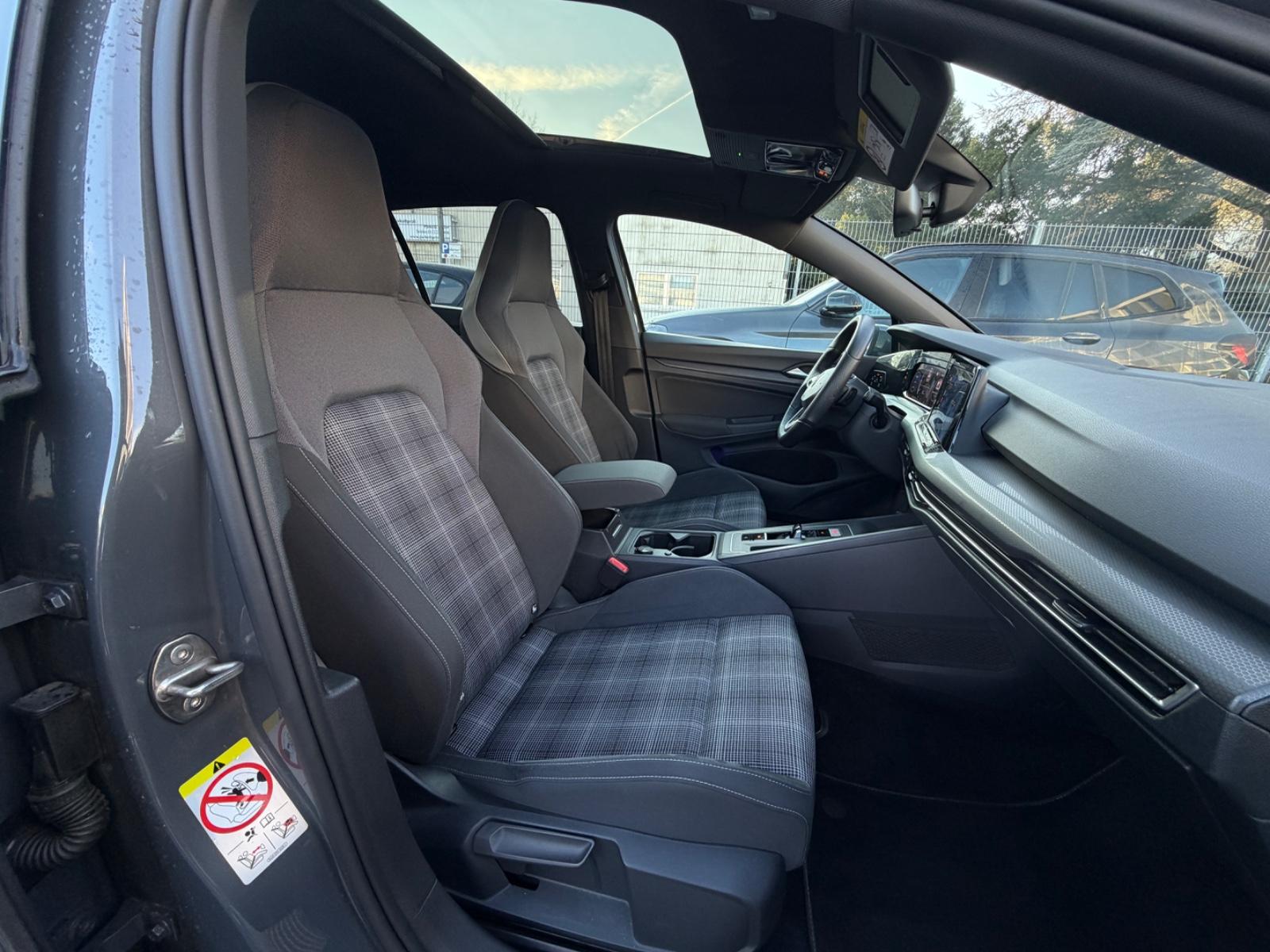 Volkswagen Golf 8 GTD Lim. Pano* 19 Zoll*, миниатюра 15