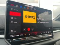 Volkswagen T-Roc 1.5 eTSI DSG R-Line PANO AHK MATRIX 4JGAR bei Autohaus Landmann & Maier OHG