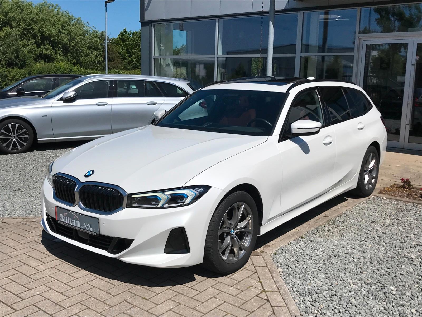 BMW 318 d Touring Panorama Kam ACC Leder Keyless