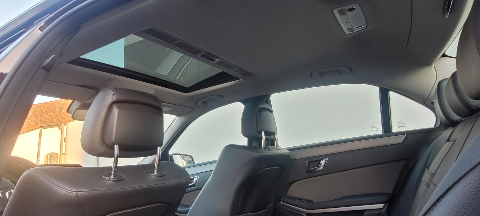 Mercedes-Benz E 220 CDI  Limo. Avantgarde Schiebedach,AHK,Navi