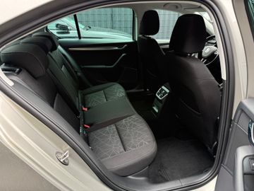 Skoda Octavia - 12