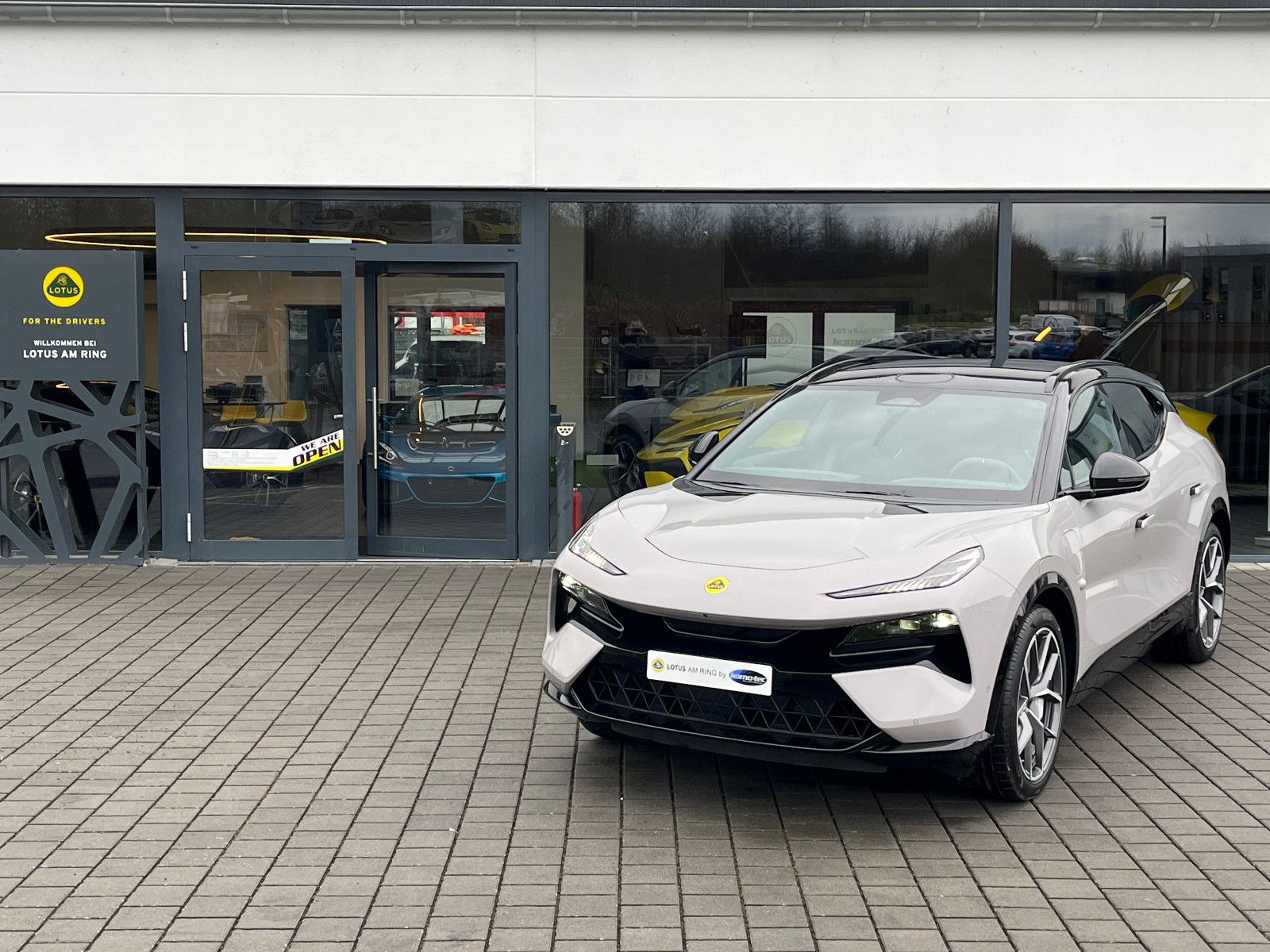 Lotus Eletre - Bild 21