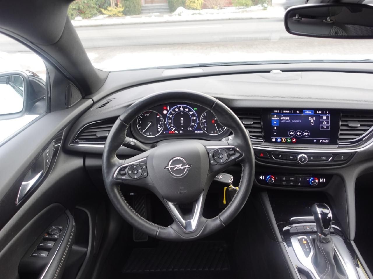 Fahrzeugabbildung Opel Insignia Sports Tourer 2,0 Business