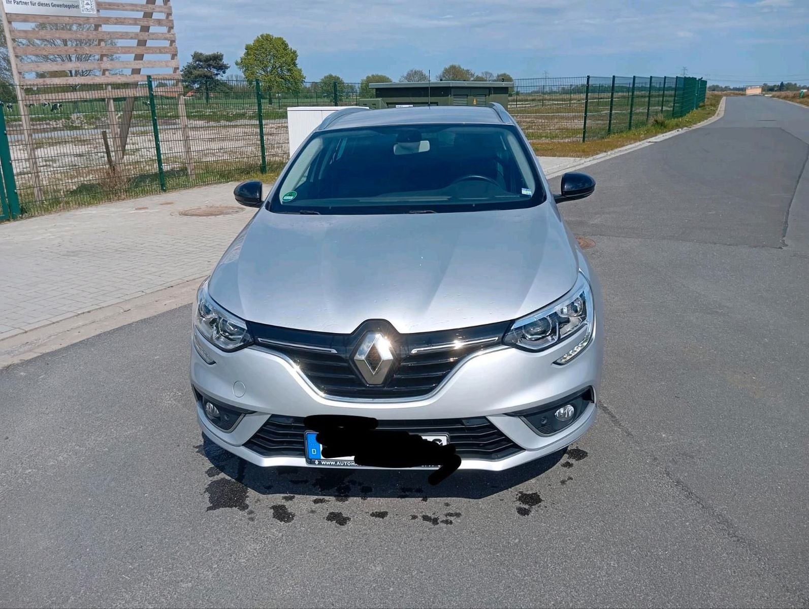 RENAULT Megane