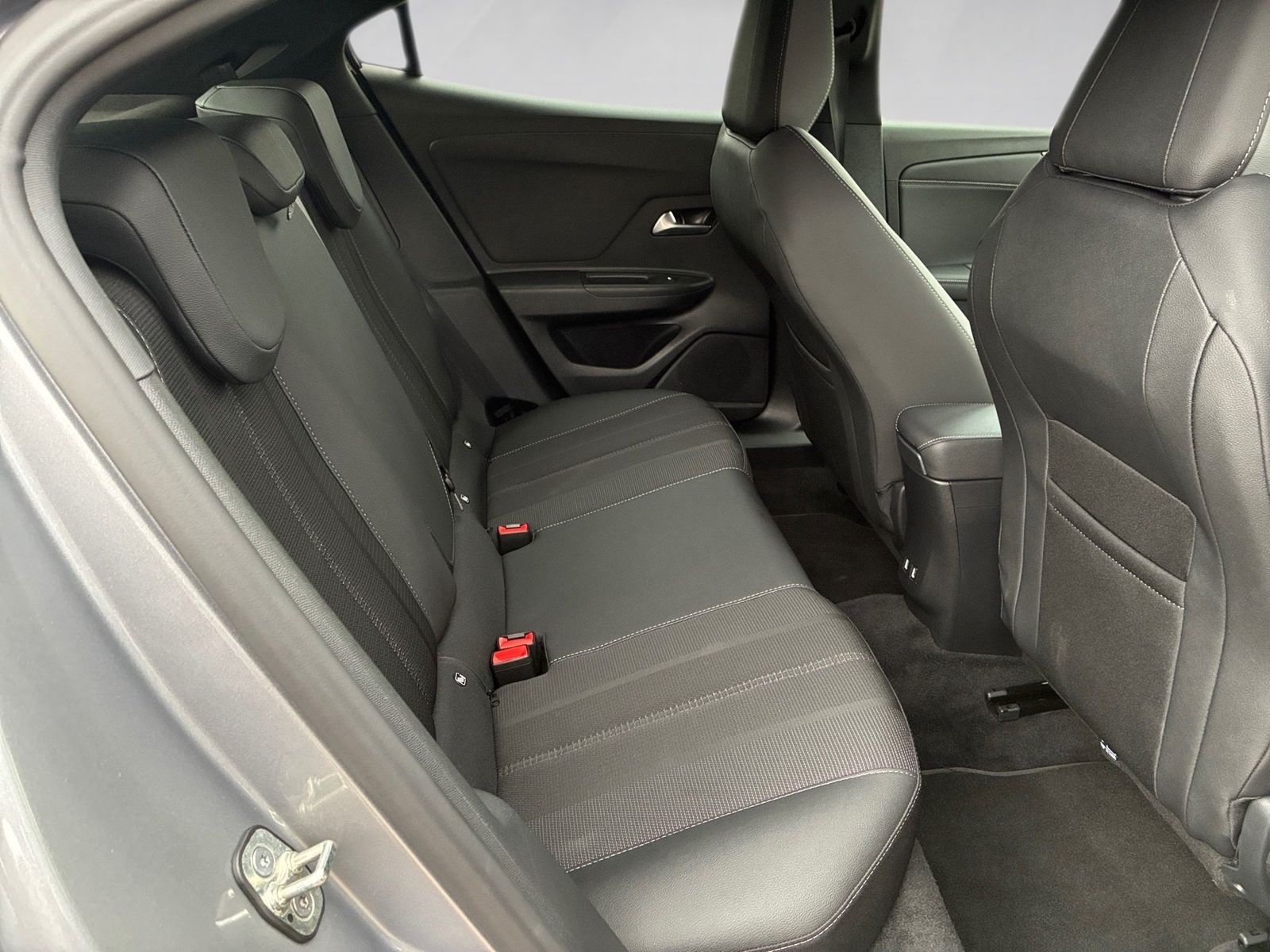 Fahrzeugabbildung Opel Mokka 1.2 Turbo GS Kamera,LED,Navi,PDC,LM