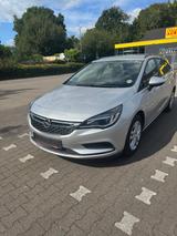 Opel Astra HU/AU 08.2027 Euro 6 - Opel Astra mit Diesel-Antrieb: Kombi, 2.0