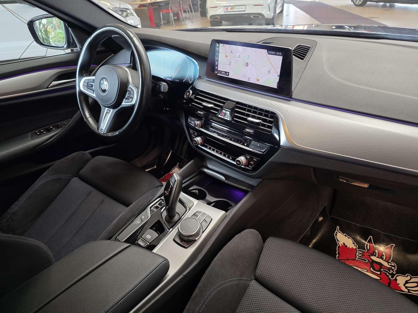 Fahrzeugabbildung BMW 530i xDrive M Sport/Shadow/StandHz/Virtual/36...