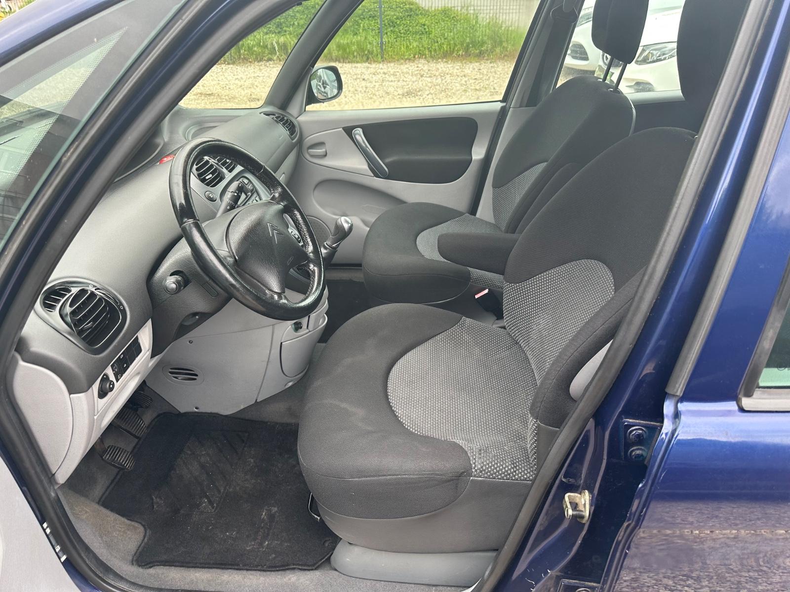 Citroën Xsara Picasso 1,6 16VConfort/Klima/AHK/TÜV-08-27