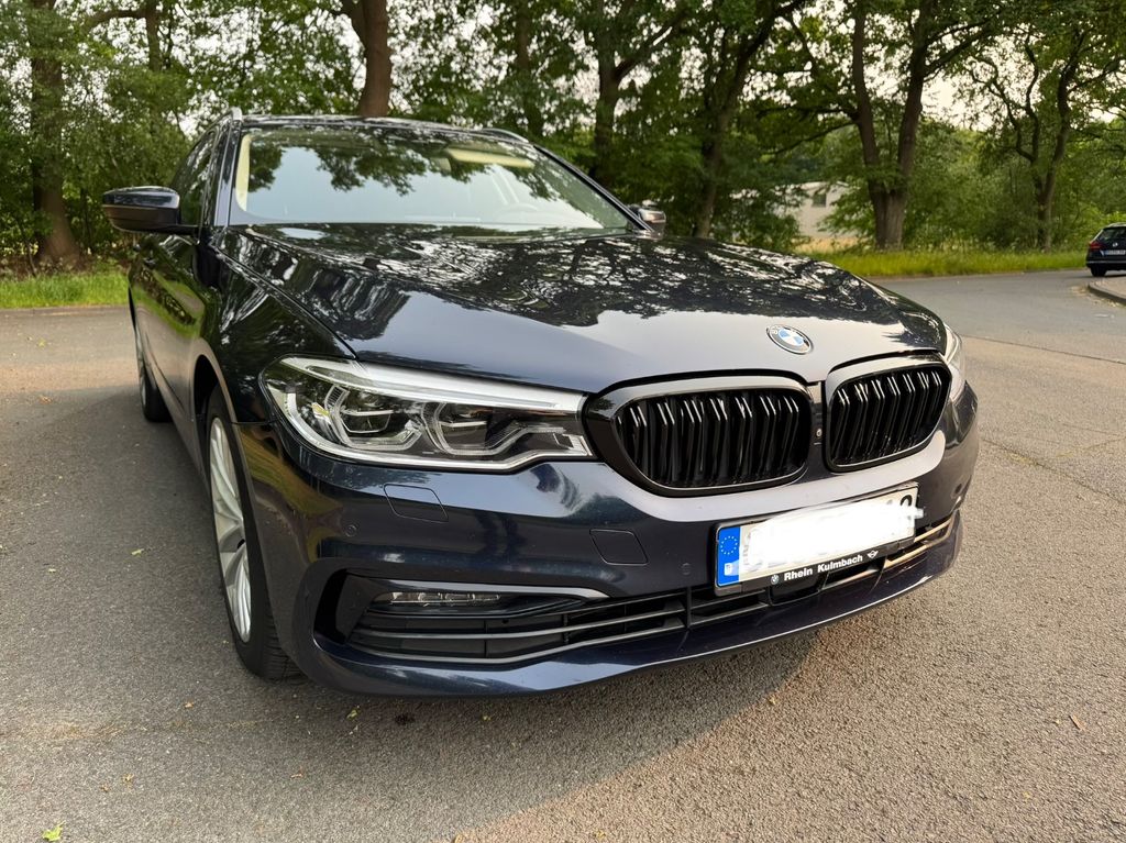 Image of BMW 530