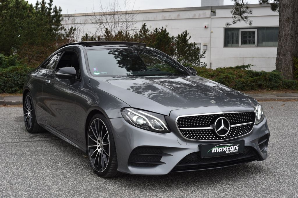 Image of Mercedes-Benz E 300