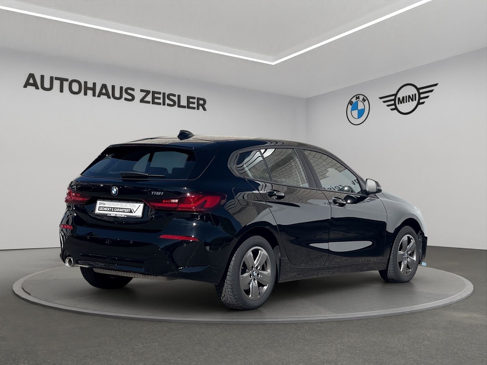 BMW 118i Automatik Navi Sitzheizung LED DAB foto 2