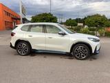 BMW iX1 xDrive30 - X-Line - BMW iX1 von privat