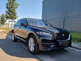 Jaguar F-PACE, 2.0 Benzin, 300PS - Jaguar F-Pace in Duisburg