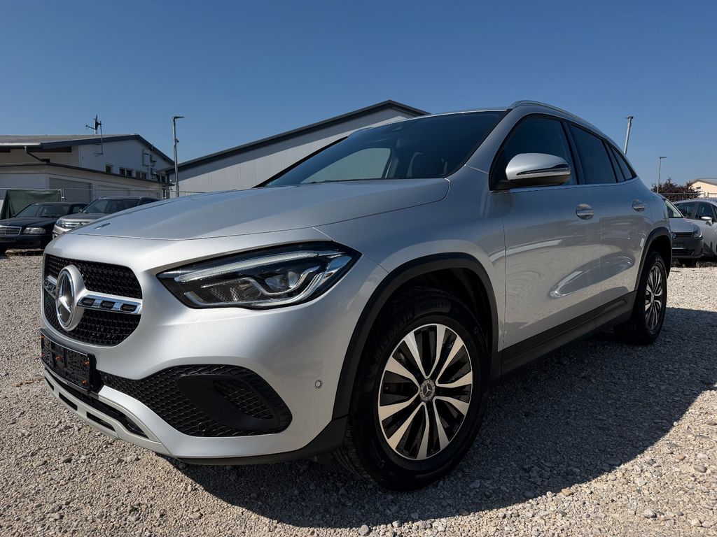 Image of Mercedes-Benz GLA 200