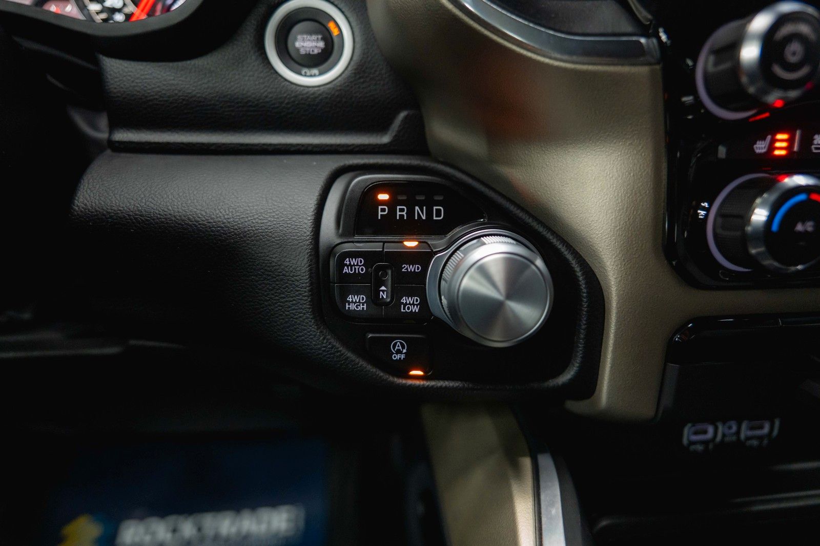 Fahrzeugabbildung Dodge RAM 5.7 V8 HEMI 4x4 LARAMIE LPG Offroad-Bodylift