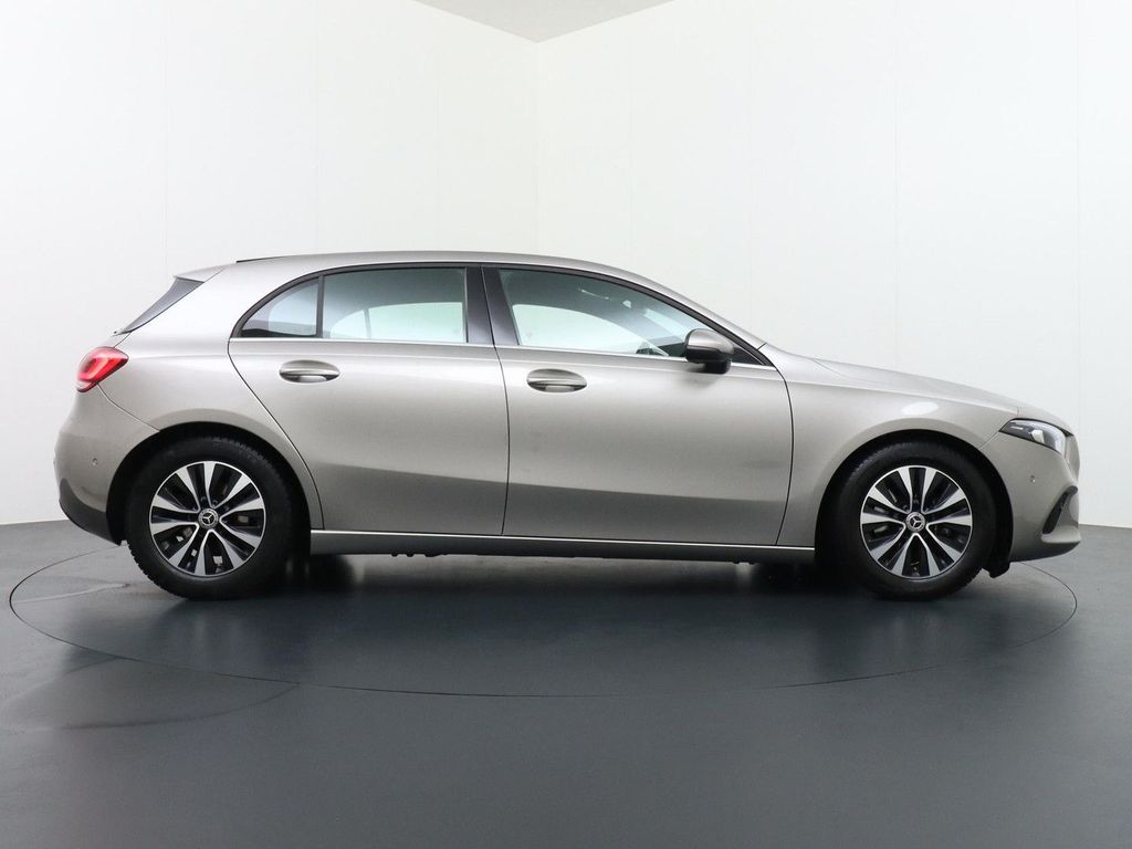 Mercedes-Benz A 160 Business Solution Plus | AHK Wegklapbaar |