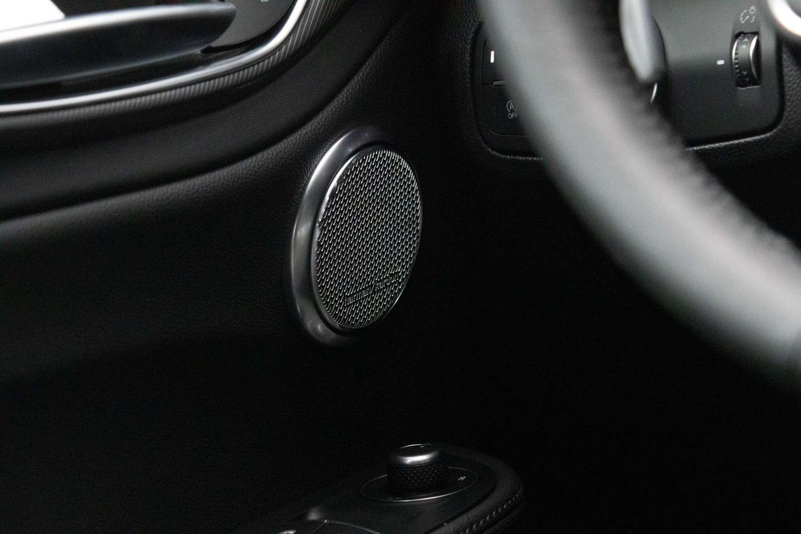 Fahrzeugabbildung Alfa Romeo Giulia MY24 Veloce 2.0T vom AR Vertragshändler