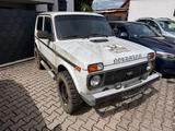 Lada TAIGA 4x4 WENIG-KM 50.TKM - Lada Taiga mit Benzin-Antrieb: Allradantrieb