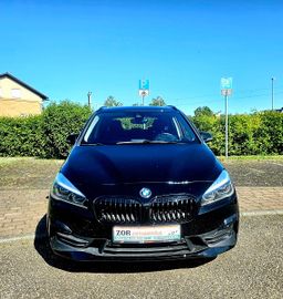 BMW 218 - 2