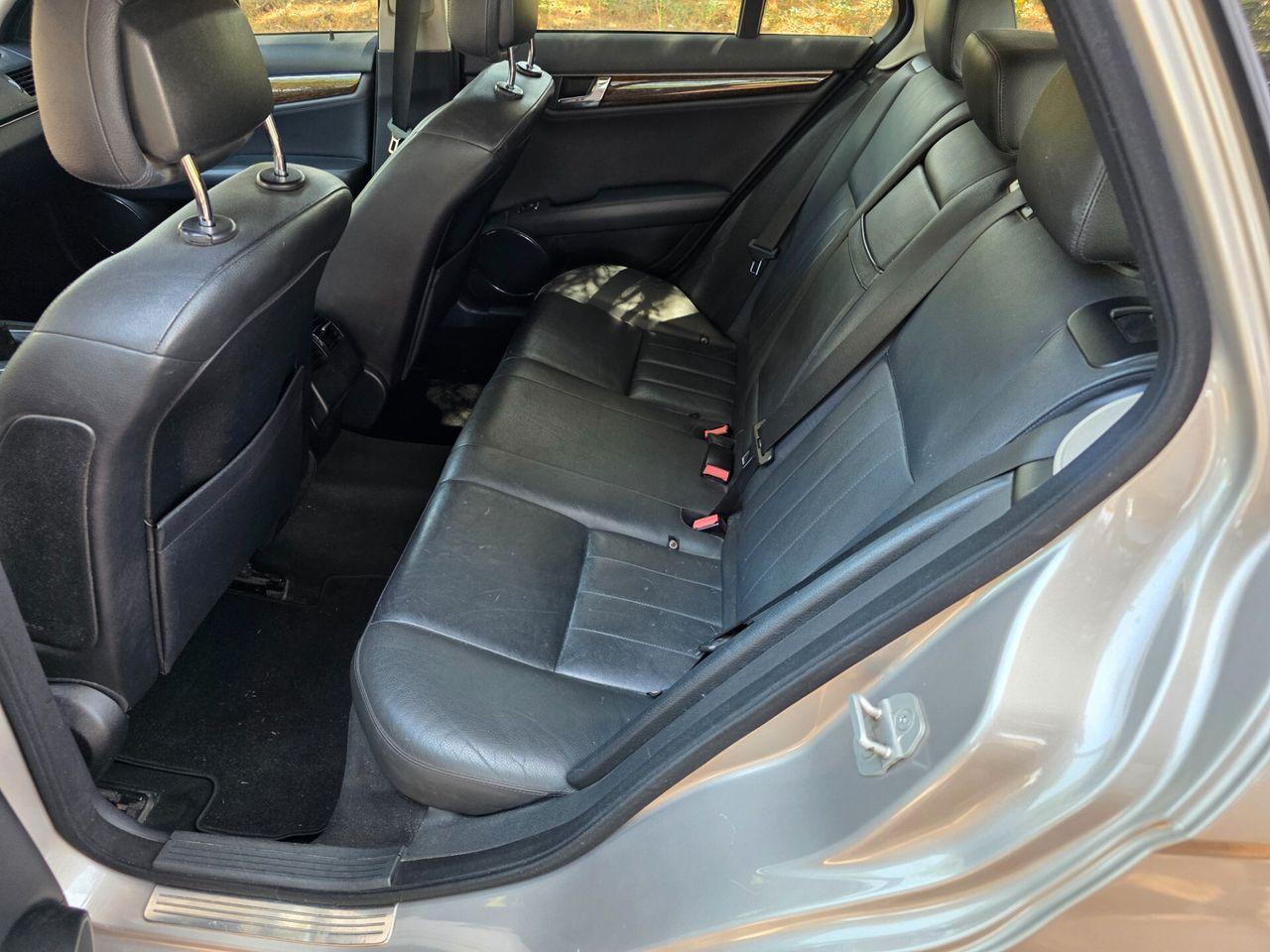 Mercedes-Benz C220 2008 — photo 9