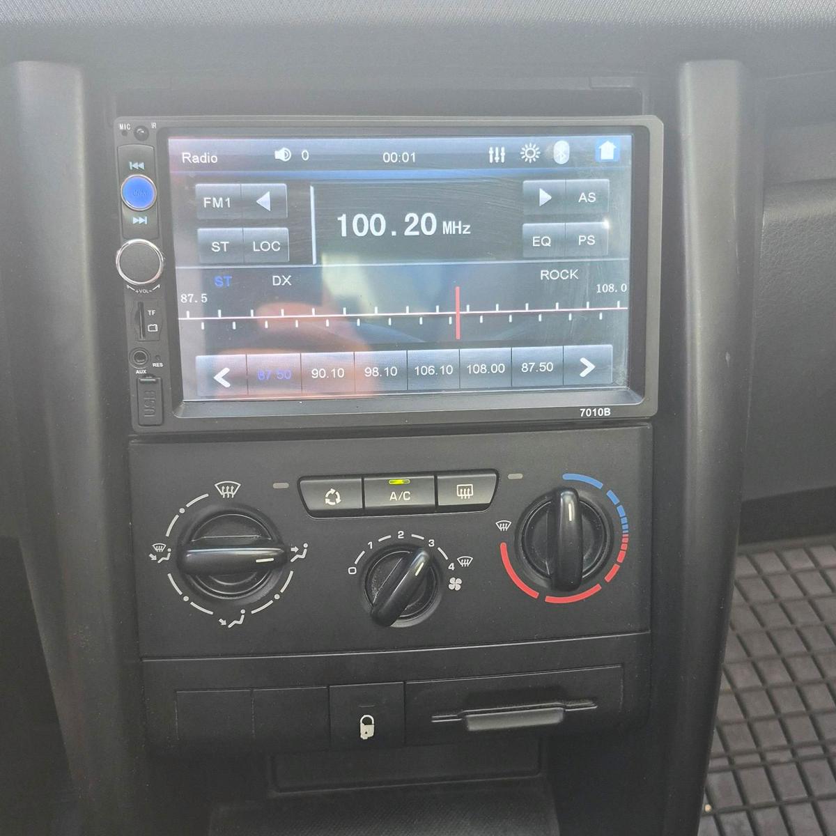 Peugeot 207 2008 — photo 11