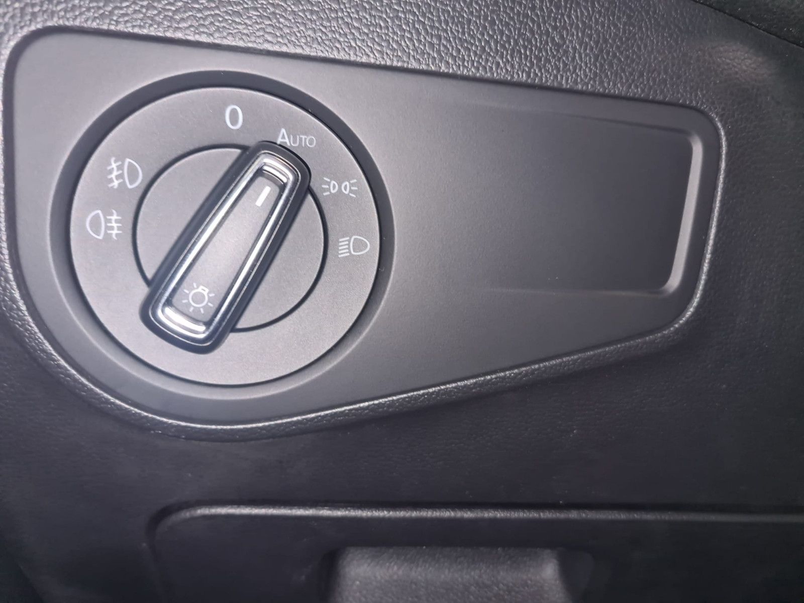 Fahrzeugabbildung Volkswagen Tiguan Allspace Comfortline 4Motion / NAVI / AHK