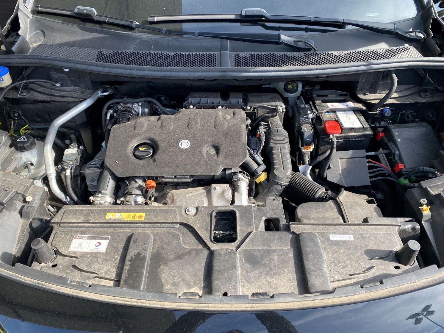 Fahrzeugabbildung Peugeot 5008 Active Pack 1.5 BlueHDi 130 *Sitzheizung* *