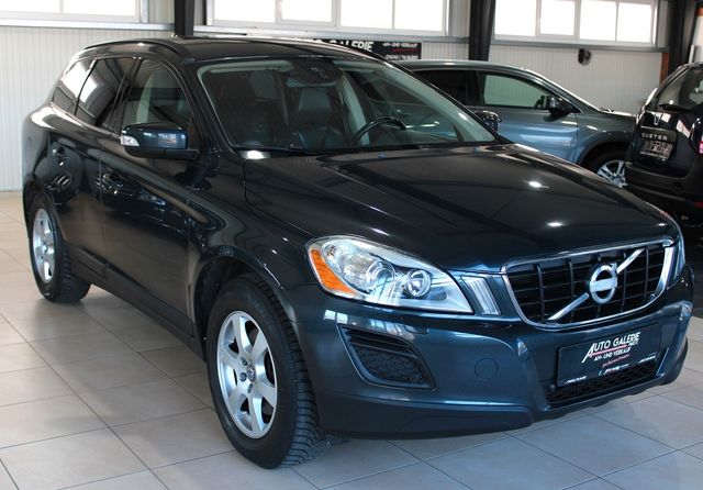 Volvo XC 60 D5 AWD 2,4 Diesel*Tüv NEU*AHK*PDC*XENON*