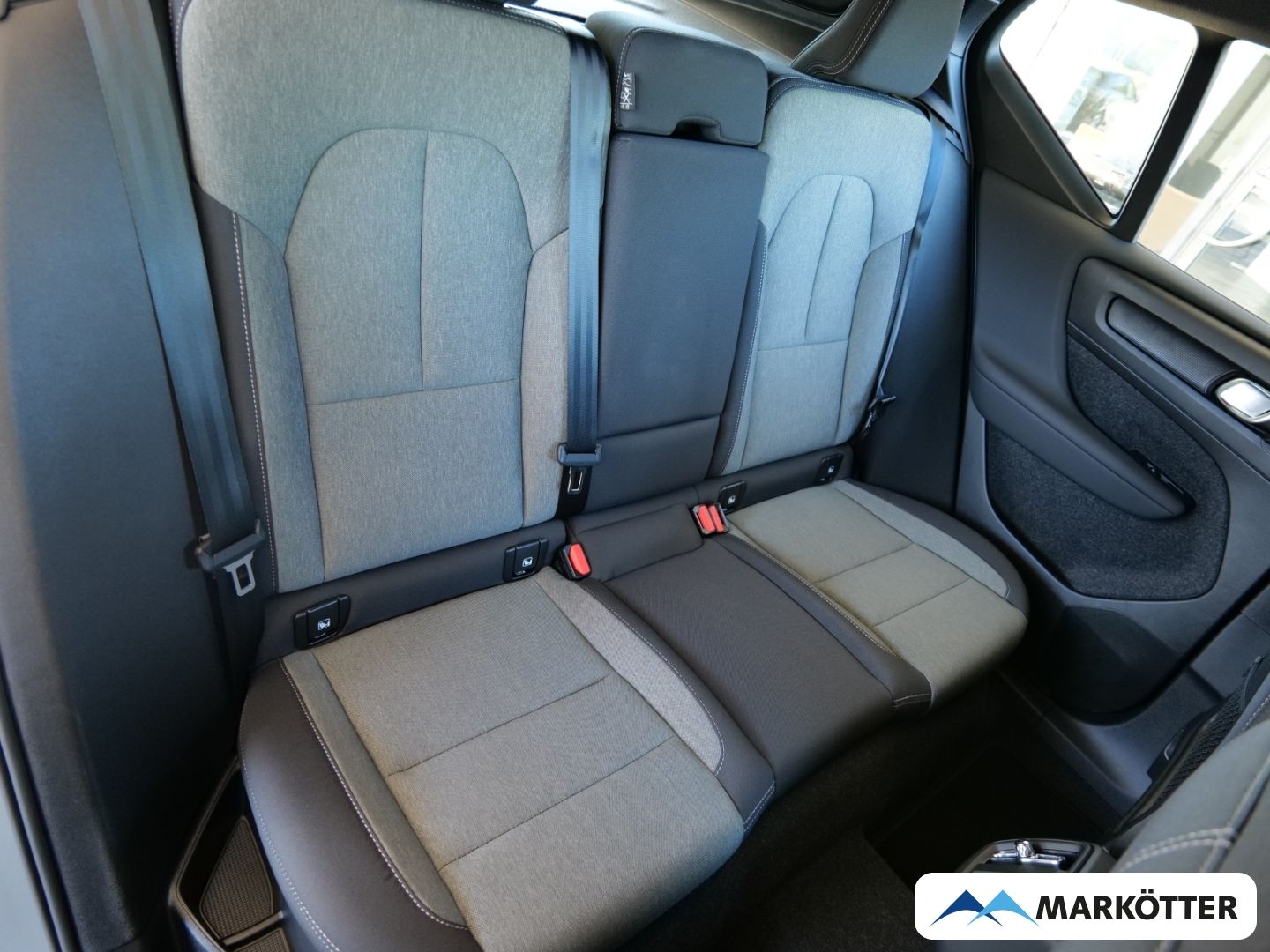 Volvo XC40 B3 360CAM BLIS PILOT GOOGLE APPLE & Android foto 8
