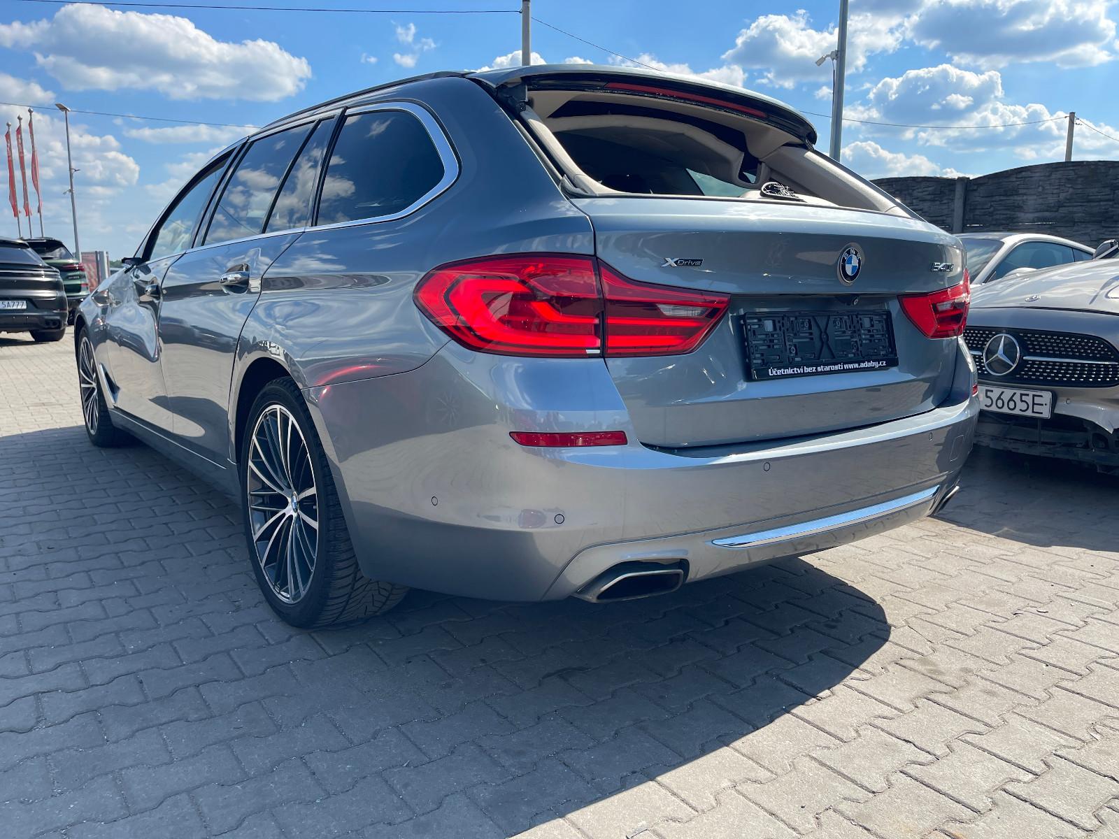BMW 540i xDrive Touring A Luxury Line