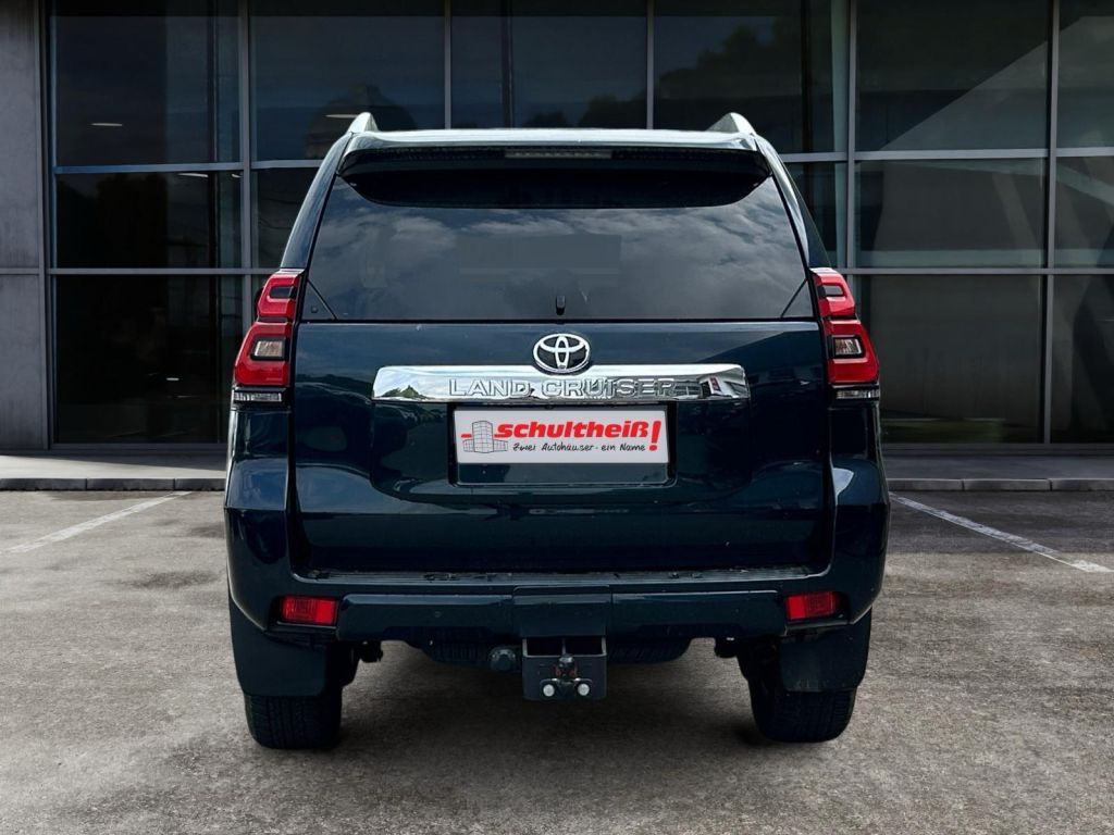 Fahrzeugabbildung Toyota Land Cruiser 2.8 D-4D Automatik Executive