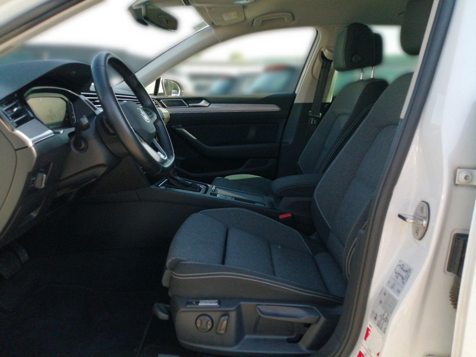 Volkswagen Passat Variant - Bild 14