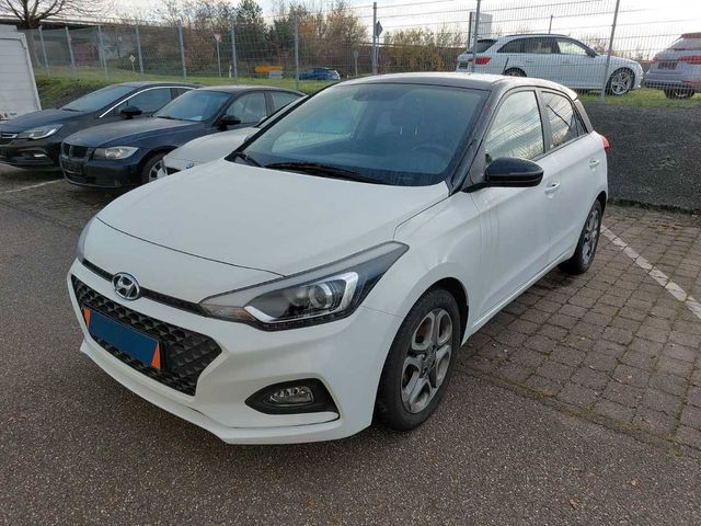 Hyundai i20 1.0 AT NAVI/KLIMAAUTO/SHZ/CAM./ALLWETTER/GAR