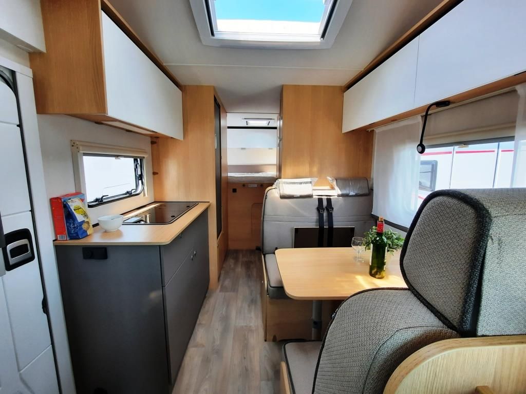 Fahrzeugabbildung LMC Tourer A 690 G Nur an Händler & Gewerbe!