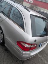 Mercedes-Benz E 240 Avantgarde  - Mercedes-Benz E 240: Kombi