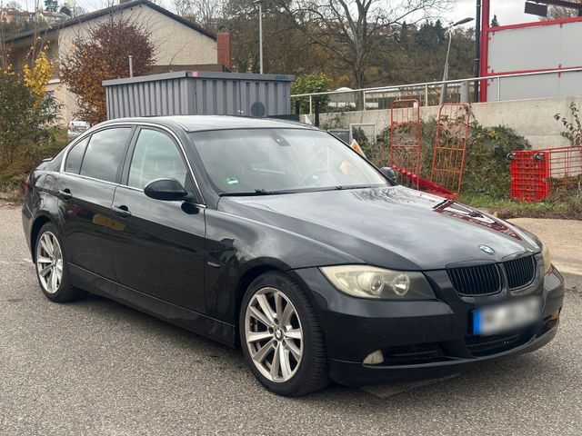 BMW Bmw 320d Lim. Automatik TÜV 02/2026*Leder*Pdc