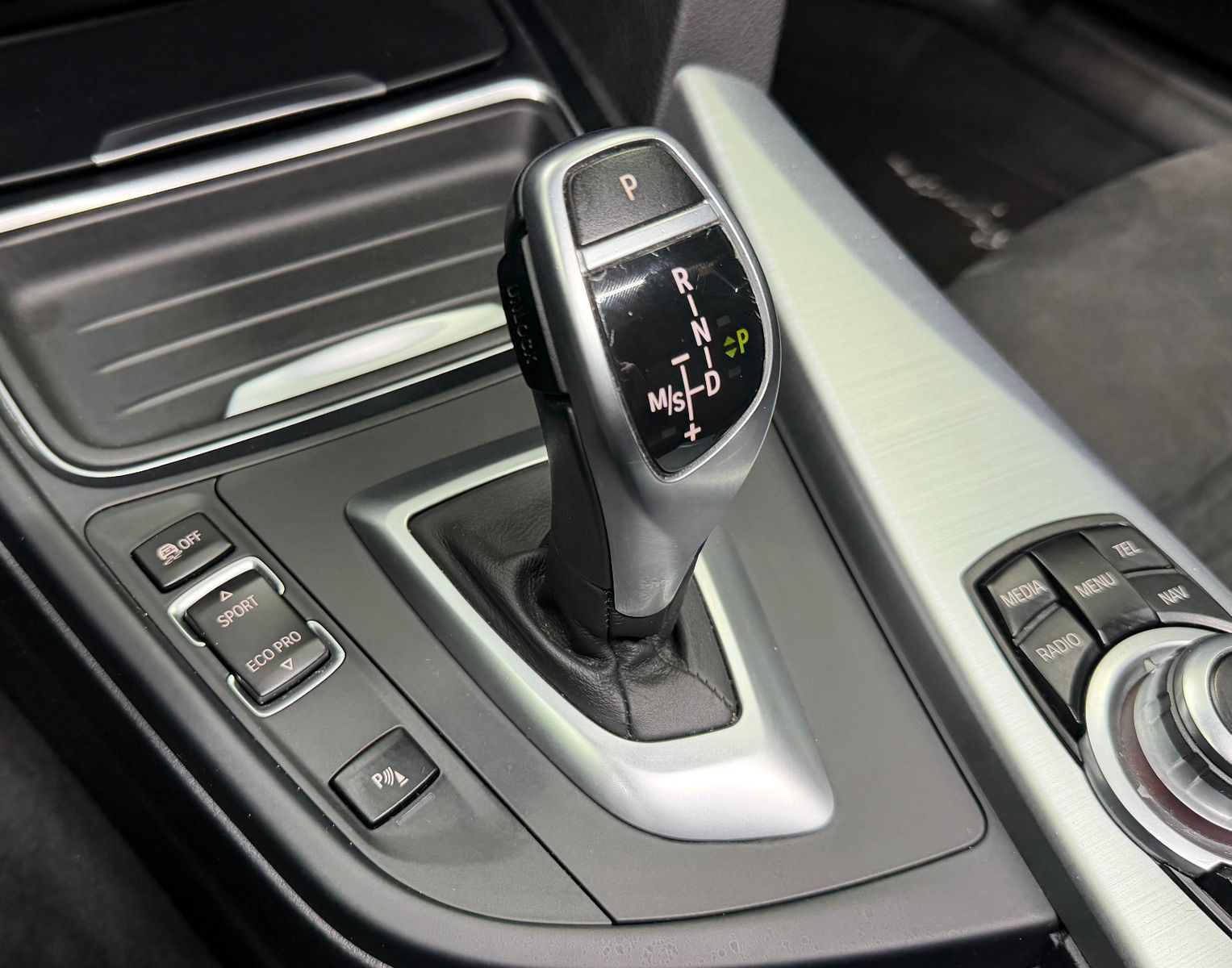 Fahrzeugabbildung BMW BMW 428i xDrive Gran Coupe M Sport|H&K|PANO|1.Hd