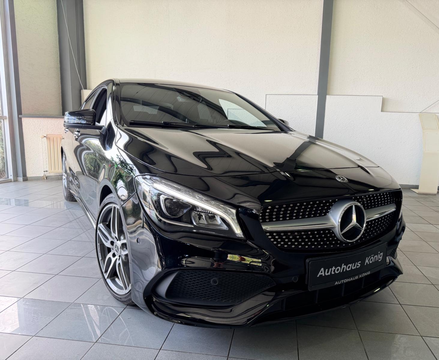 Mercedes-Benz CLA 200 AMG Line Kamera LED