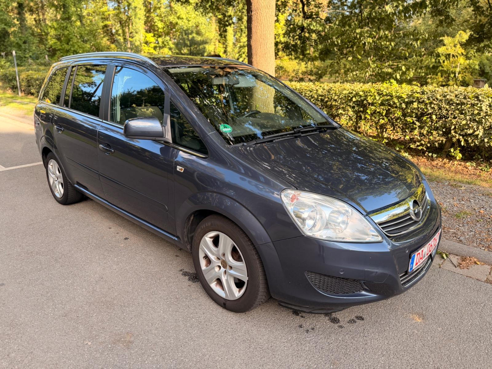Opel Zafira B Edition,1.Hand, 7-Sitzer,AHK