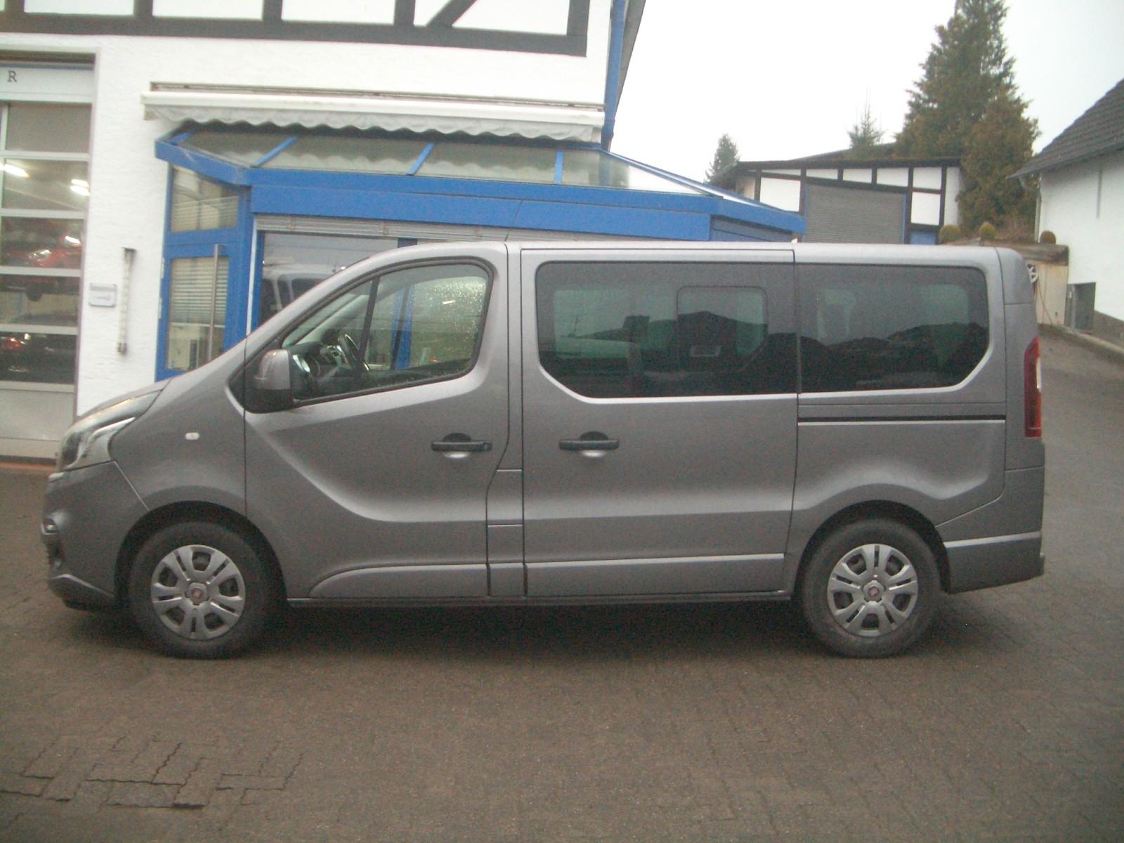 Fiat Talento Kombi  Family 2x Schiebetür 8 Sitze Navi