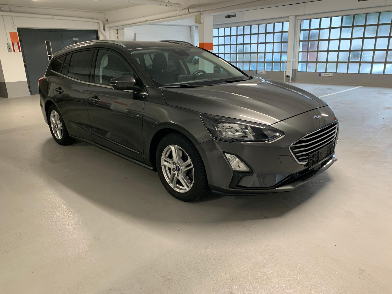 Ford Focus Turnier mit NAVI/LED/TEMP/ERST 37 TKM