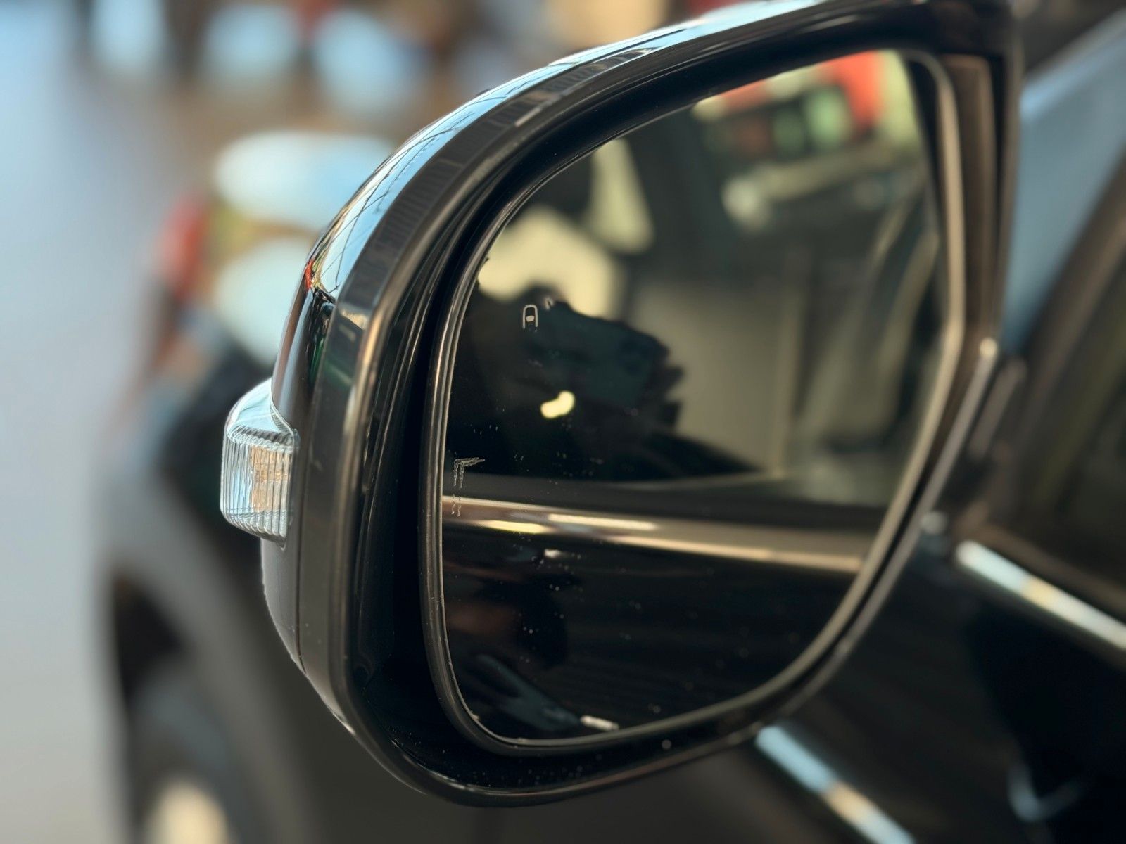 Fahrzeugabbildung Mitsubishi PHEV Outlander 4WD TOP AHK 1.HAND GJR