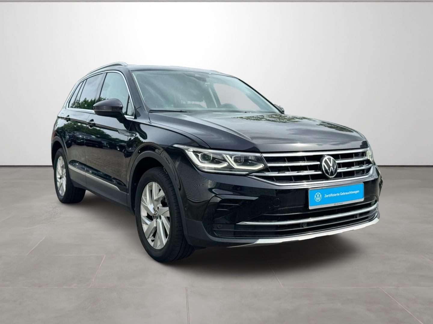 Tiguan 2.0 TDI DSG Elegance *NAVI*MATRIX*PANO*