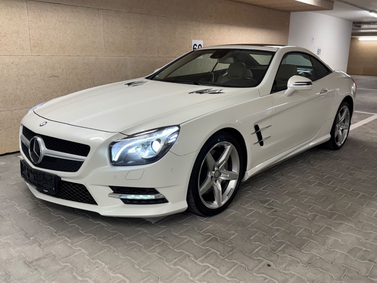 MERCEDES-BENZ SL 400 AMG PANO H&amp;K KEYLS KAM LED MEMO EXCLUSIVE