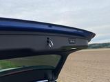 BMW 330e Touring M Sport Automatic M Sport - mit Hybrid-Antrieb: Blau, Alcantara, Kombi